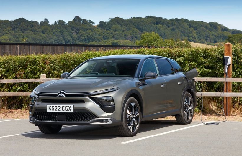 Citroen C5X PHEV,Grey,  Still shot, Front three angles, Charging